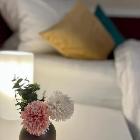 펜션 Luxurioeses, Renoviertes Haus Mit Garten, Gratis Wlan, Hund Willkommen 잔트