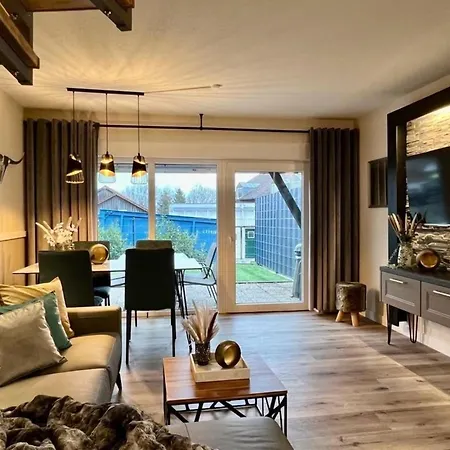 Luxurioeses, Renoviertes Haus Mit Garten, Gratis Wlan, Hund Willkommen * 잔트